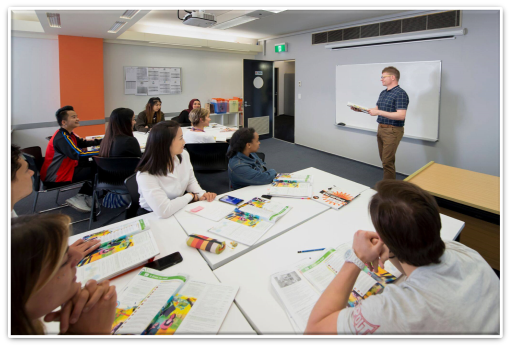 Mercury Colleges image 1
